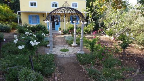 Фотография гостевого дома Shades of Provence