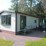 Фотография гостевого дома Detached chalet with a dishwasher at 21 km. from Leeuwarden