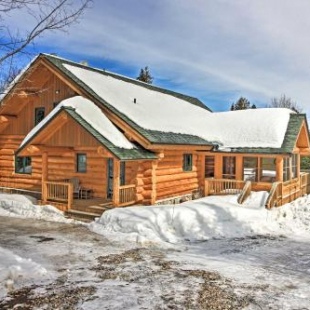 Фотография гостевого дома Lakefront Log Cabin with Dock about 9Mi to Lutsen Mtn