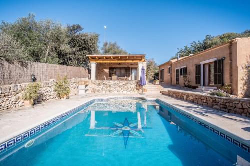 Фотография гостевого дома Son Sec mit Pool und Wifi