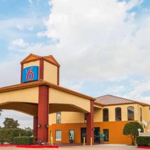 Фотографии гостиницы 
            Motel 6-Ennis, TX