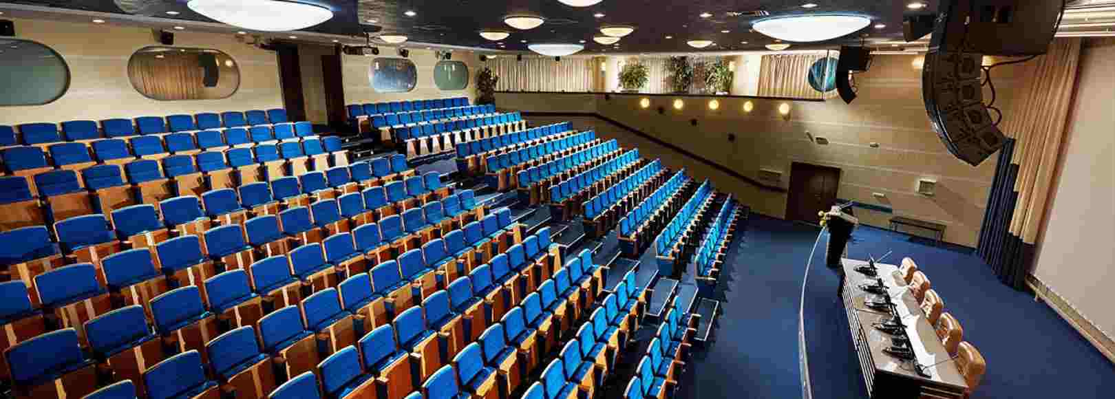 Фотография конференц-зала Конгресс-холл ( 1-й этаж, бизнес-центр)