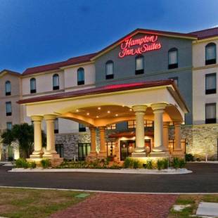 Фотографии гостиницы 
            Hampton Inn & Suites Pensacola/I-10 Pine Forest Road