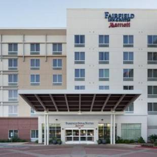 Фотографии гостиницы 
            Fairfield Inn and Suites Phoenix Chandler Fashion Center