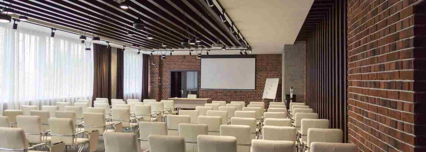 Фотография конференц-зала Конференц-зал Парус №1