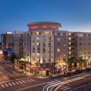 Фотографии гостиницы 
            Hampton Inn & Suites Memphis-Beale Street