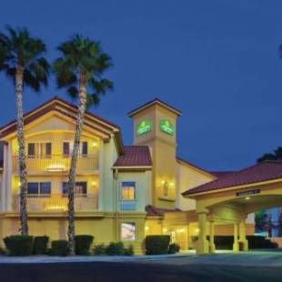 Фотографии гостиницы 
            La Quinta by Wyndham Tucson Airport