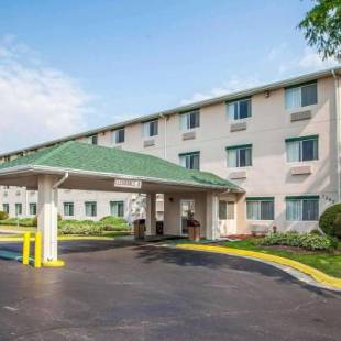 Фотографии гостиницы 
            Comfort Inn Rockford near Casino District