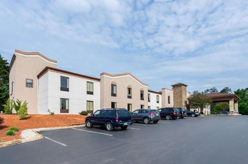 Фотография гостиницы Quality Suites Altavista – Lynchburg South