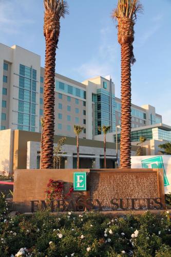 Фотография гостиницы Embassy Suites Ontario - Airport