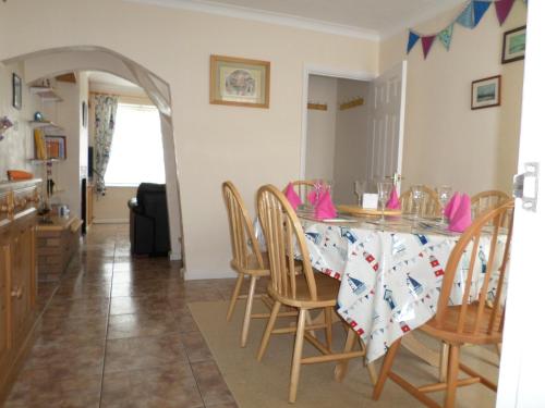 Фотография гостевого дома Sunrise Cottage