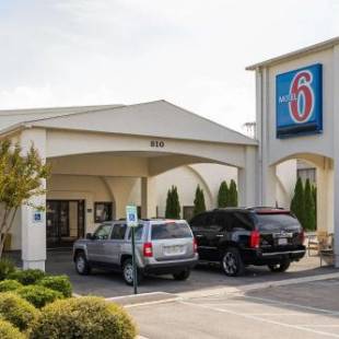 Фотографии гостиницы 
            Motel 6-Decatur, AL