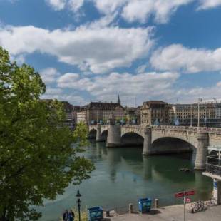 Фотографии гостиницы 
            East-West Riverside Hotel Basel