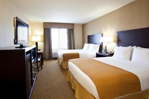 Фотография гостиницы Holiday Inn Express Fresno South, an IHG Hotel