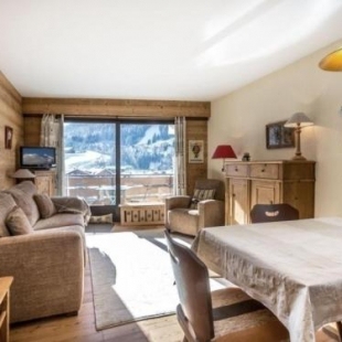 Фотография гостевого дома Appartement La Clusaz, 2 pièces, 4 personnes - FR-1-304-15