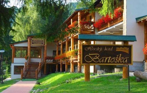 Фотографии гостиницы 
            Hotel Bartoška