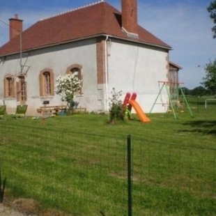 Фотография гостевого дома Gîte Cressanges, 4 pièces, 6 personnes - FR-1-489-28