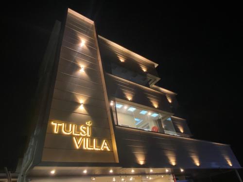 Фотографии гостиницы 
            Hotel Tulsi Villa