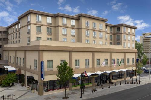 Фотография гостиницы Hilton Garden Inn Yakima Downtown