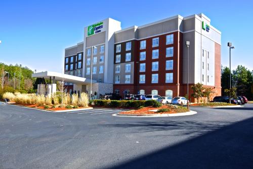 Фотография гостиницы Holiday Inn Express & Suites Atlanta NE- Duluth, an IHG Hotel