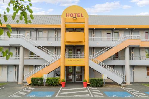 Фотография гостиницы The Originals Access, Hôtel Recouvrance Saintes Ouest (P'tit Dej-Hotel)