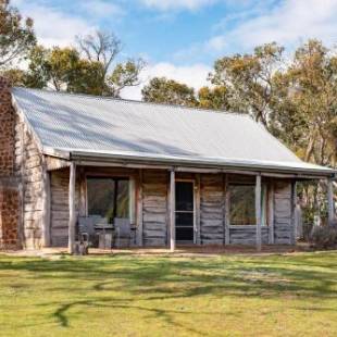 Фотографии гостевого дома 
            Grampians Pioneer Cottages