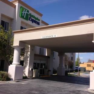 Фотографии гостиницы 
            Holiday Inn Express Stockton Southeast, an IHG Hotel