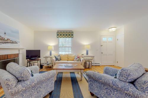 Фотография гостевого дома Kennebunk Family Cottage