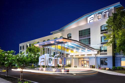 Фотография гостиницы Aloft Columbia Harbison
