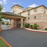 Фотография гостиницы Days Inn & Suites by Wyndham San Antonio North/Stone Oak