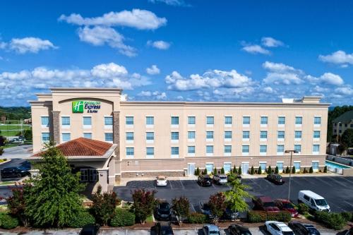 Фотографии гостиницы 
            Holiday Inn Express & Suites Cookeville, an IHG Hotel