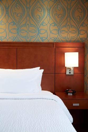 Фотография гостиницы Courtyard by Marriott Ithaca Airport/University