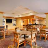 Фотография гостиницы Embassy Suites Greensboro Airport