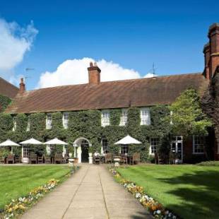 Фотографии гостиницы 
            Bush Hotel Farnham