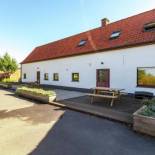 Фотография гостевого дома Welcoming Farmhouse with Fenced Garden near Lake in Vleteren