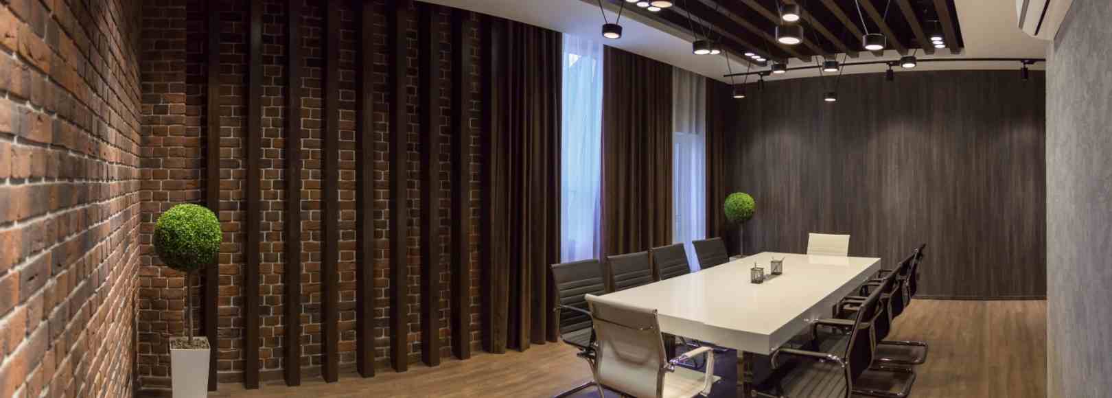 Фотография комнаты для переговоров Парус на 12 человек