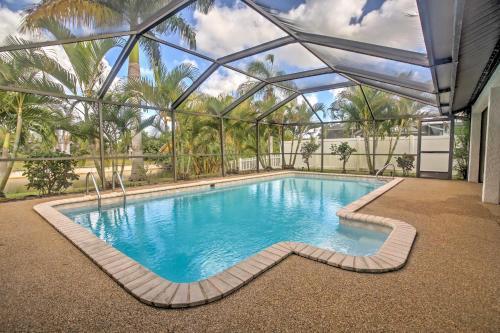 Фотографии гостевого дома 
            Airy Cape Coral Home with Dock, Private Lanai and Pool