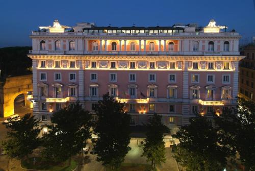 Фотографии гостиницы 
            Rome Marriott Grand Hotel Flora
