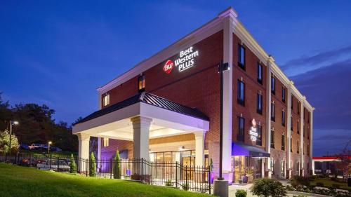 Фотографии гостиницы 
            Best Western Plus College Park Hotel