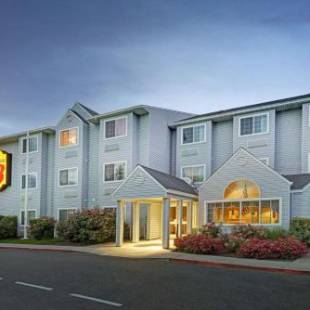 Фотографии гостиницы 
            Super 8 by Wyndham Sacramento Airport