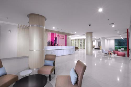 Фотография гостиницы favehotel Bandara Tangerang