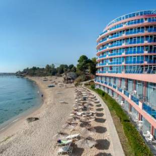 Фотографии гостиницы 
            Sirius Beach Hotel & SPA - Summer All Inclusive Light