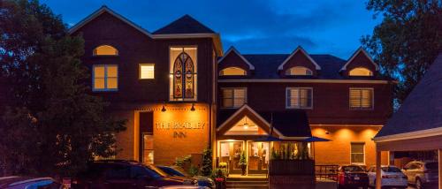 Фотография гостиницы The Bradley Boulder Inn