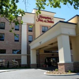 Фотографии гостиницы 
            Hampton Inn & Suites - Elyria, OH