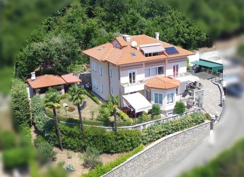 Фотография гостевого дома Apartments with a parking space Icici, Opatija - 7793