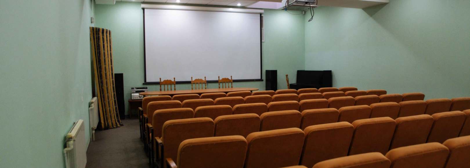 Фотография конференц-зала Озеро Белое