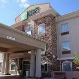 Фотография гостиницы Holiday Inn Express Hotel & Suites Cedar Hill, an IHG Hotel