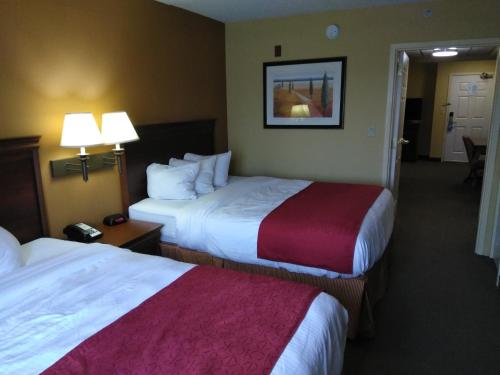 Фотография гостиницы Baymont by Wyndham Clinton