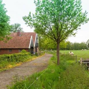 Фотографии гостевого дома 
            Cozy Farmhouse In Enschede with Terrace