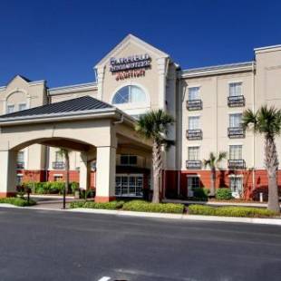 Фотографии гостиницы 
            Fairfield Inn & Suites by Marriott Charleston North/Ashley Phosphate